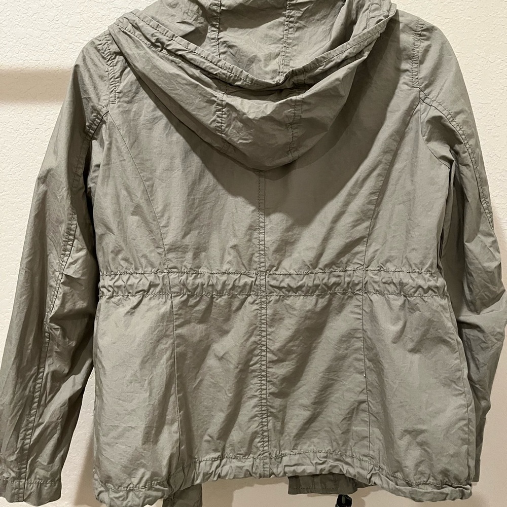 Lightweight jacket - Picture 2 of 3